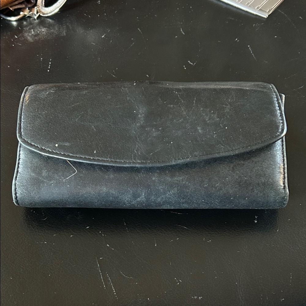 Wilson Black Leather Accessory